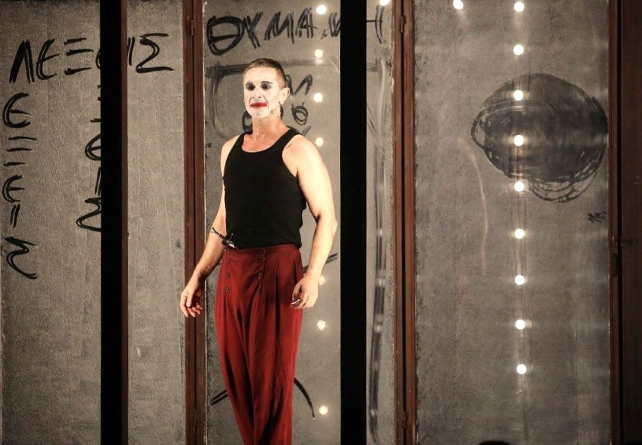 «Μόνος με τον Άμλετ» ο Αιμίλιος Χειλάκης
