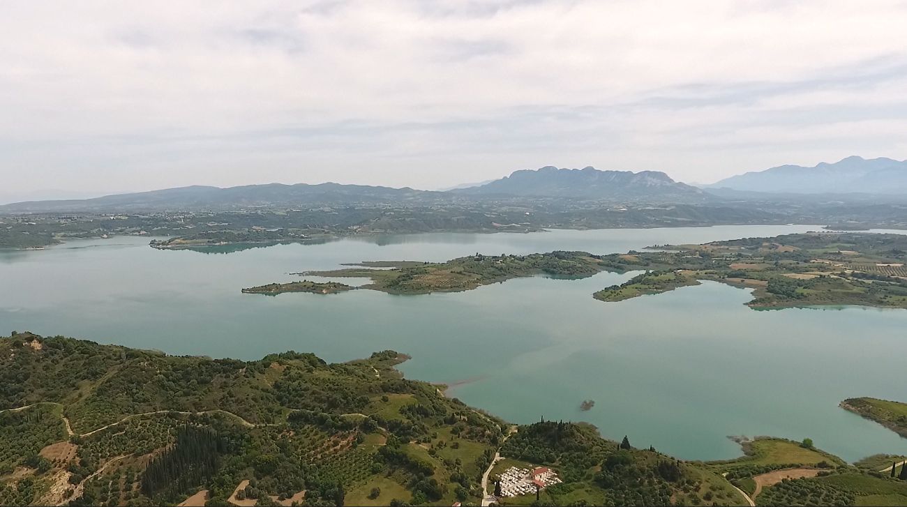 Κατηγορηματικό «ΟΧΙ» του Δημοτικού Συμβουλίου Ήλιδας στην εγκατάσταση φωτοβολταϊκών στη λίμνη Πηνειού