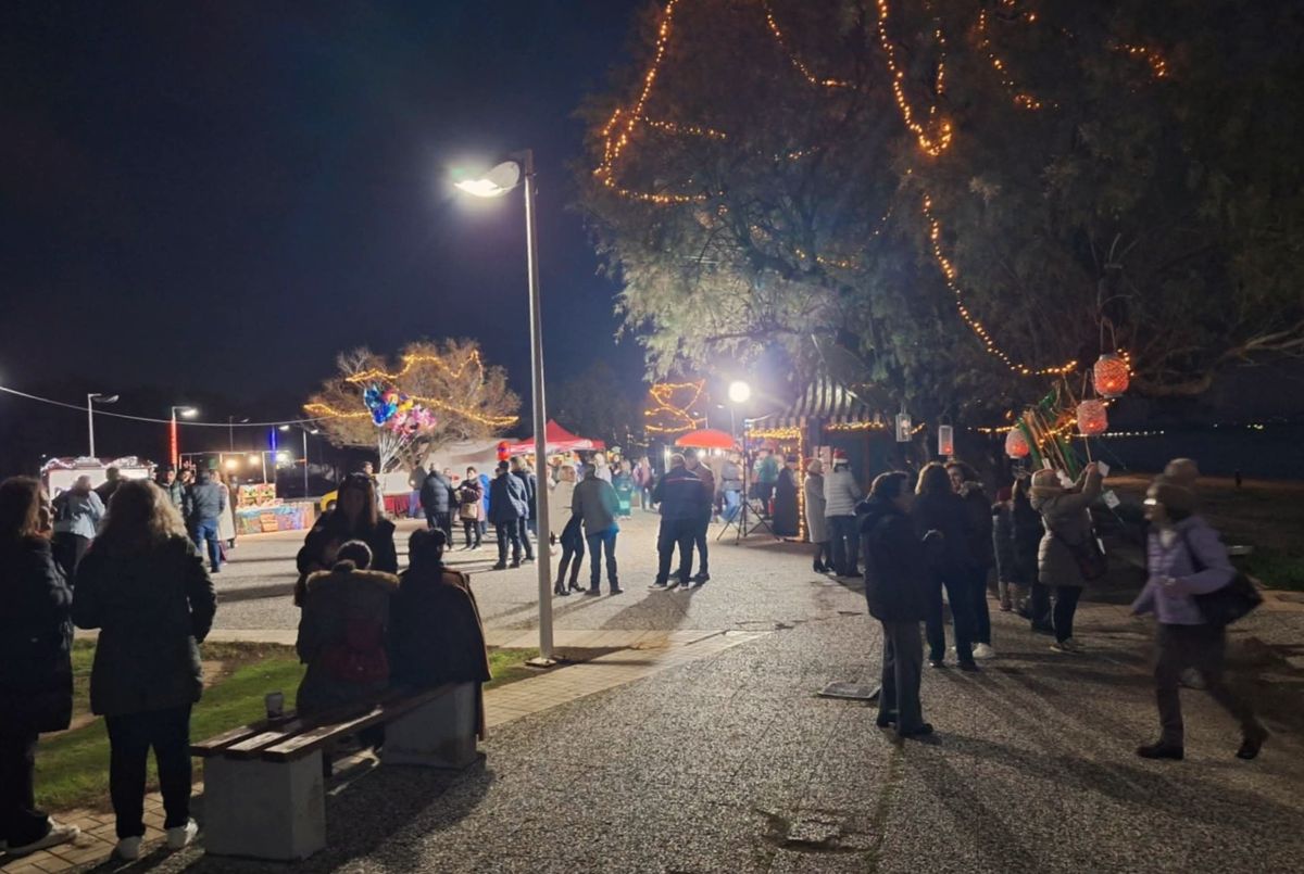 Εκδήλωση φωταγώγησης παραδοσιακού στολισμένου καραβιού