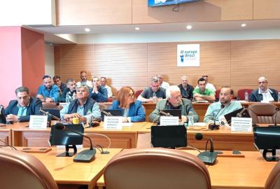 Περιφερειακό Συμβούλιο για φωτοβολταϊκά στη λίμνη Πηνειού